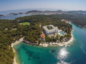 Beautiful Apartment in Mali Losinj With Wifi