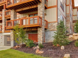 9855 N Vista Drive Condo Unit 101