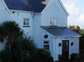 Limpert Bay Guest House