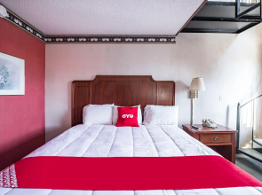 OYO Hotel Windmill Branson