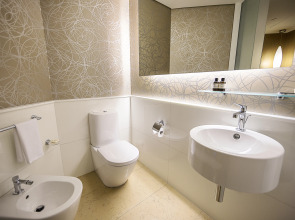 Отель Fairmont Baku at the Flame Towers