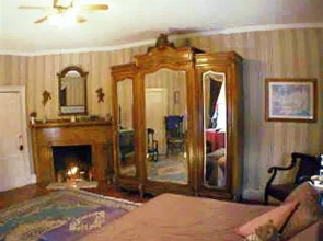 Saratoga Rose Inn & Restaurant