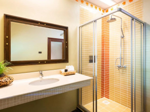 Khaolak Bay Front Resort