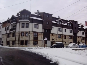 Gondola Apartments & Suites