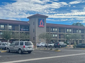 STUDIO 6 Victorville Green Tree Blvd