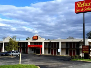 Relax Inn & Suites