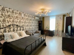 Tolstoy Apart (Толстой Апарт) на улице Демонстрации 38