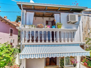 Amazing Home in Mali Losinj With Wifi and 2 Bedrooms
