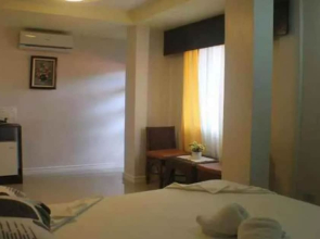OYO 933 The New De Loro Inn