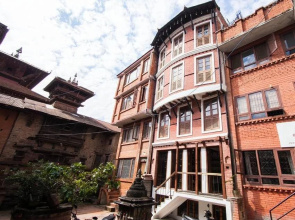 Om Apartments