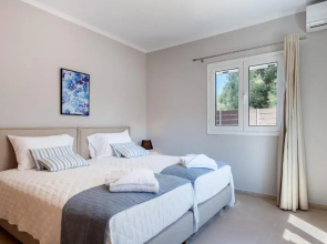 Waterway Luxury Residence-Apartment 1