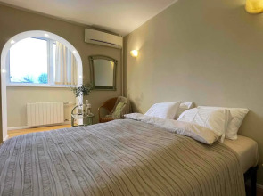 Апартаменты на улице Инициативная 8 корп. 1