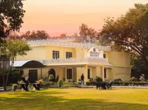 Priyanka Resort