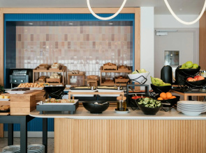 Courtyard By Marriott Sliema