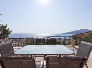 Akakia Panoramic Villa