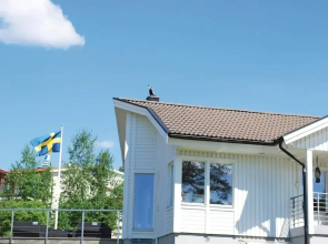 Beautiful Home in Västra Frölunda With 3 Bedrooms and Wifi