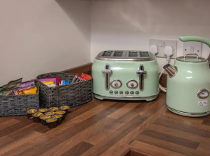 Chic Church conversion close to tower - o la la!