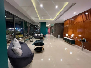 Zephyr Grand Hotel
