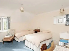 Shaws Cottage