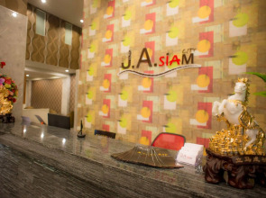 Collection O JA Siam City