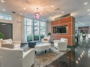 BC-324: Channelside Luxury Apartment