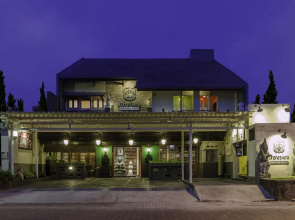 Dhanesvara Holistic Unique Homestay
