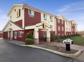 Super 8 by Wyndham Joplin