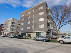 FRONTDESK 124 W Washington St Apts Milwaukee