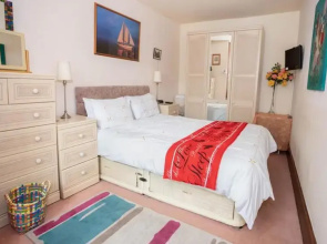 Tredegar House Flat 4