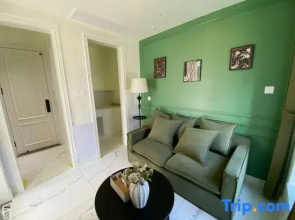 Yantai Yangma Island Seaview Castle Homestay (Huandao Road)