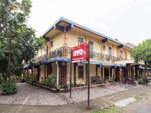 OYO 1030 Hotel Bumi Asih