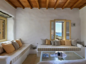 Sea-aura House in Tinos
