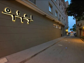 Hotel 117