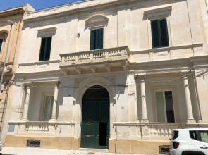 Carlo V - Con Piscina E Giardino Privati