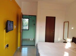 OYO 28353 Hotel Nandanvan