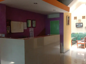Anugrah Hotel by OYO Rooms