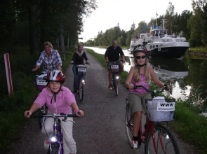 Sjötorps Vandrarhem & Rum - Hostel