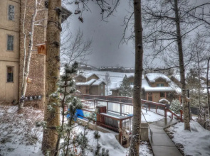 Lift Tickets Ski To Your Door, Wifi, Deck, Hot Tub