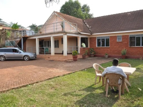 Bukoto Guest House and Apartments