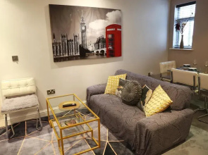 Home In Birmingham New Street
