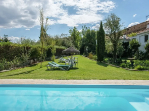 Rustic Cottage in El Padul Near the City Centre