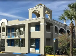 BHostels International Drive North