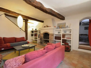 Charming Longo May Family Retreat - For 8 Guests!