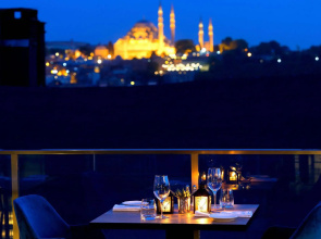 Walton Hotels Galata