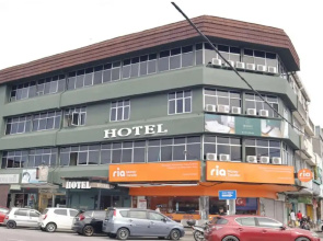 Room V Jalan Jenang