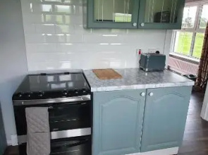 Tully View House