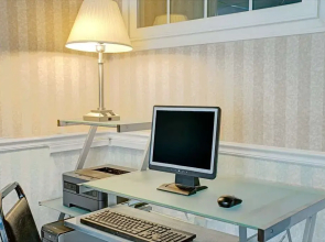 Days Inn by Wyndham Alexandria South