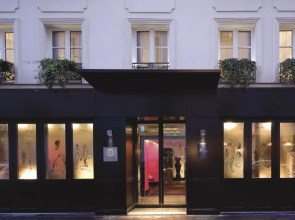 Le Wagram-Champs-Elysées