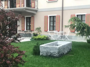Ad Residence