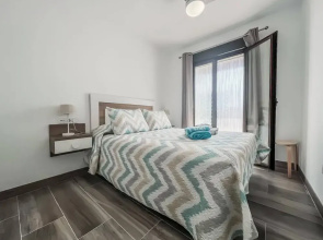 Modern Two Bedroom Apartment With Pool